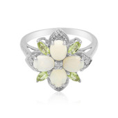 Zilveren ring met witte opalen