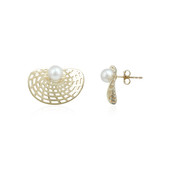 Gouden oorbellen met Witte zoetwater kweekparels (Ornaments by de Melo)