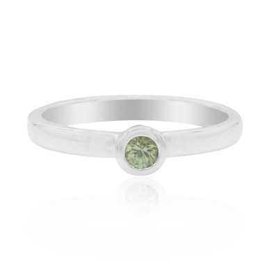 Zilveren ring met een groene saffier