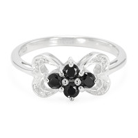 Zilveren ring met zwarte spinelstenen