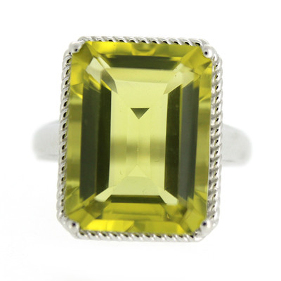 Zilveren ring met een Ouro Verde kwarts