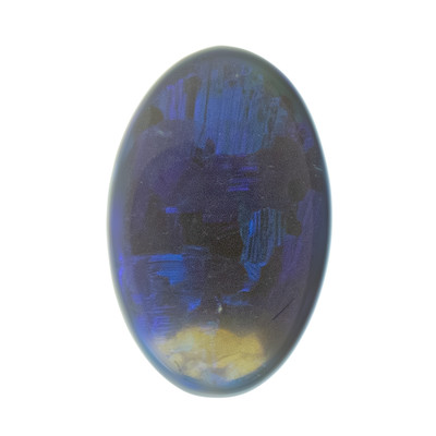 Edelsteen met een zwarte opaal
