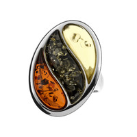 Zilveren ring met een Baltische barnsteen