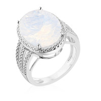 Zilveren ring met een maan blauwe kwarts