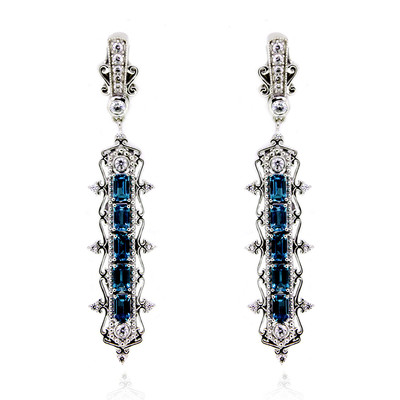Zilveren oorbellen met Londen-blauwe topaasstenen (Dallas Prince Designs)