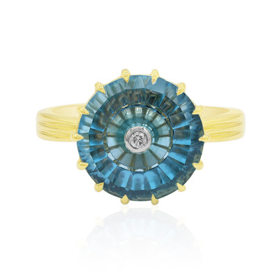 Gouden ring met een Zwitsers-blauwe topaas (Glenn Lehrer)