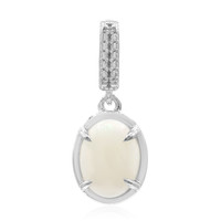Zilveren hanger met een witte opaal