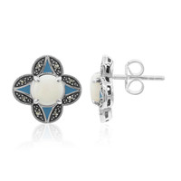 Zilveren oorbellen met witte opalen