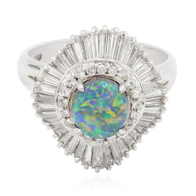 Platinaen ring met een Australische opaal
