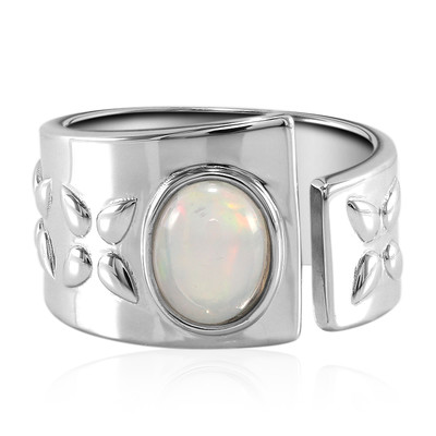 Zilveren ring met een Welo-opaal (TPC)