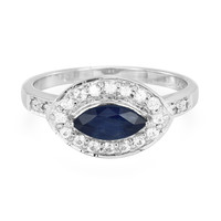 Zilveren ring met een blauwe saffier