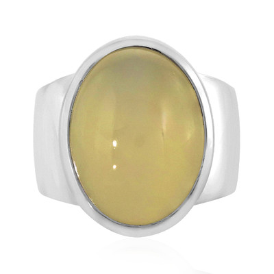 Zilveren ring met een witte maansteen
