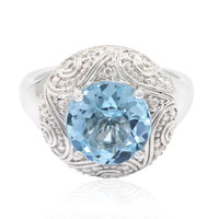 Zilveren ring met een hemel-blauwe topaas (Remy Rotenier)