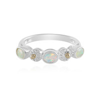 Zilveren ring met Welo-opalen (Granulieren)