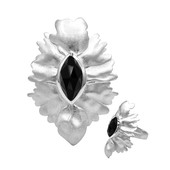 Zilveren ring met een zwarte onyx (MONOSONO COLLECTION)