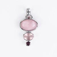 Zilveren hanger met een Roze Anden Opaal