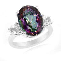 Zilveren ring met een mystieke kwarts