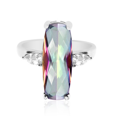 Zilveren ring met een mystieke kwarts