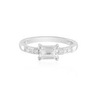 Zilveren ring met een witte topaas