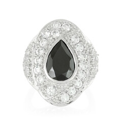 Zilveren ring met een zwarte spinel