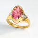 Gouden ring met een Californiaanse roze toermalijn (Amanda Adkins)