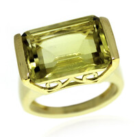 Zilveren ring met een Ouro Verde kwarts