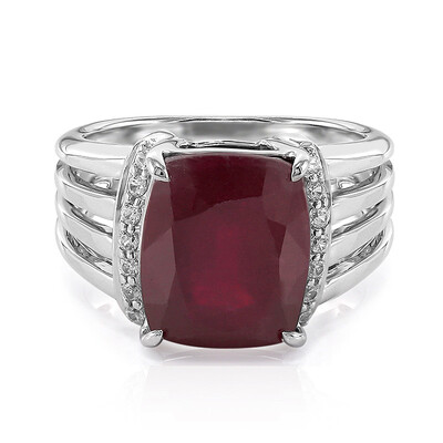 Zilveren ring met een Madagaskar Robijn