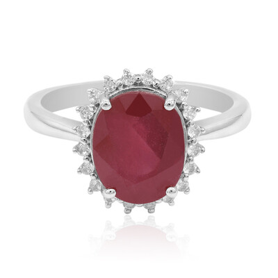 Zilveren ring met een Madagaskar Robijn