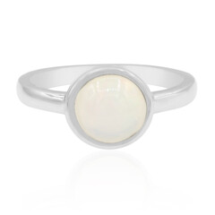 Zilveren ring met een Welo-opaal