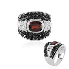 Zilveren ring met een Mozambique granaat