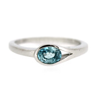 Zilveren ring met een Ratanakiri zirkoon