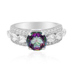 Zilveren ring met een mystieke kwarts