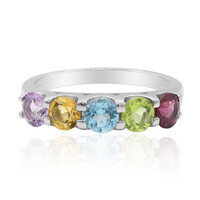 Zilveren ring met een rhodliet