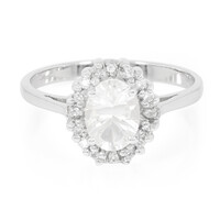 Zilveren ring met een petaliet