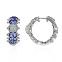 Zilveren oorbellen met Welo-opalen (Dallas Prince Designs)