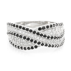 Zilveren ring met zwarte spinelstenen