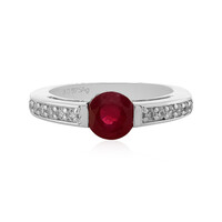 Zilveren ring met een Madagaskar Robijn