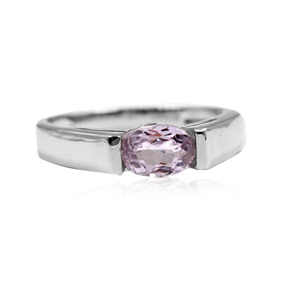 Zilveren ring met een Braziliaanse kunziet