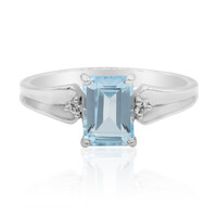 Zilveren ring met een hemel-blauwe topaas