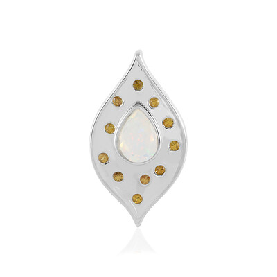 Zilveren hanger met een Welo-opaal(Adela Silber)