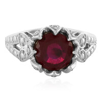 Zilveren ring met een Madagaskar Robijn