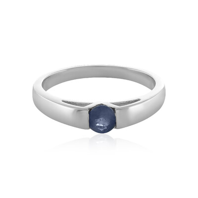 Zilveren ring met een blauwe saffier