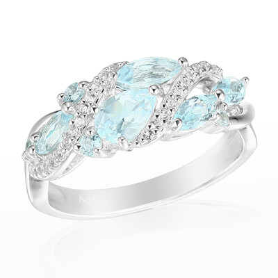 Zilveren ring met een hemel-blauwe topaas
