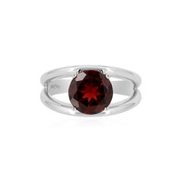 Zilveren ring met een Mozambique granaat