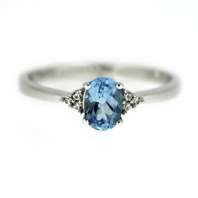 Zilveren ring met een Zwitsers-blauwe topaas