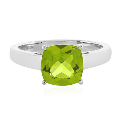 Zilveren ring met een Jilin Peridoot