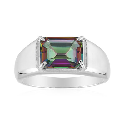 Zilveren ring met een mystieke kwarts