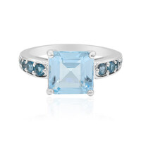 Zilveren ring met een hemel-blauwe topaas