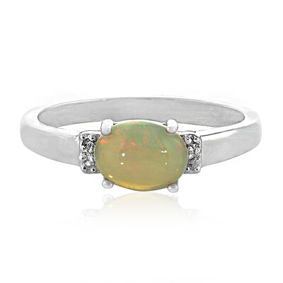 Zilveren ring met een Welo-opaal