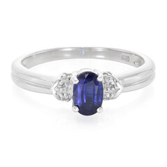 Zilveren ring met een kyaniet